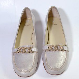Stuart Weitzman Women shoes gold belt. sz.10.5.